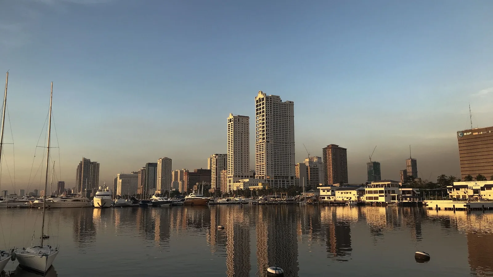Manila Bay : le coucher de soleil le plus célèbre